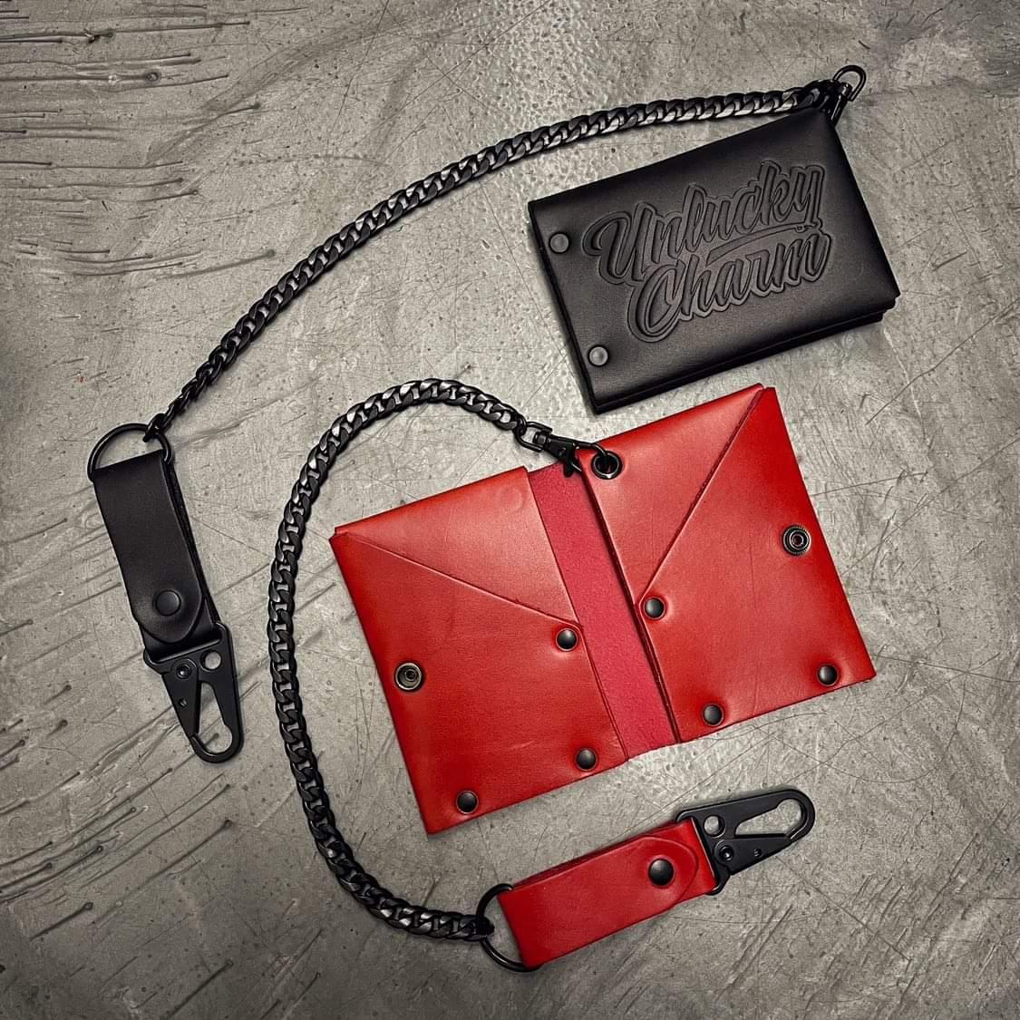 Leather bifold hotsell chain wallet